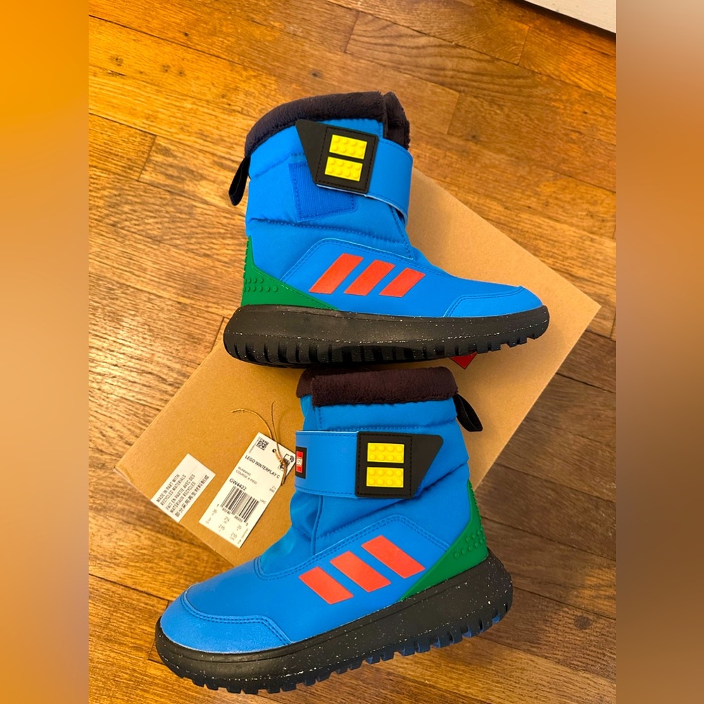 ADIDAS x LEGO Snow Boots!! Brand new, size 3
